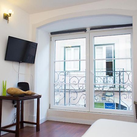 Bica Sequeiro 1 Bed Lägenhet Lisboa Exteriör bild