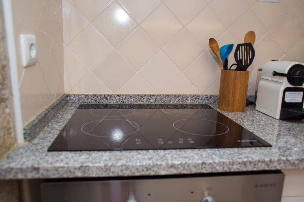 Bica Sequeiro 1 Bed Lägenhet Lisboa Exteriör bild